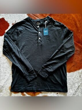🆕 J.Crew Garment-Dyed Slub Cotton Henley Black Medium NWT
